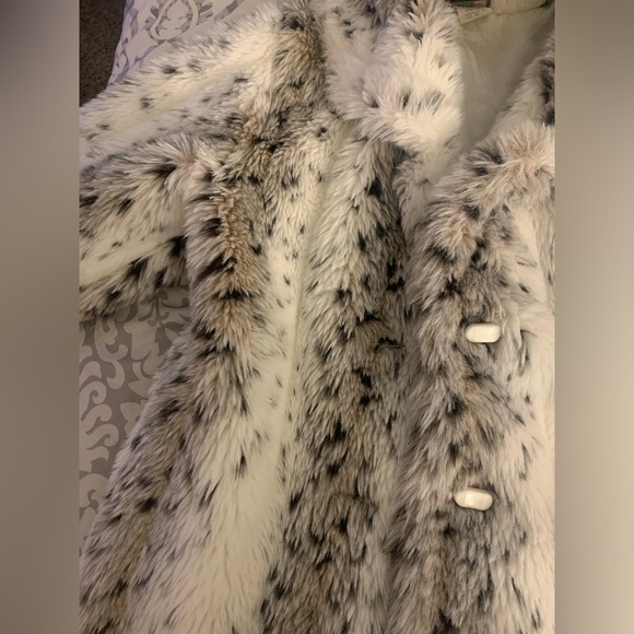 Vintage 80s faux fur white leopard coat, modern size S/M - Picture 10 of 12